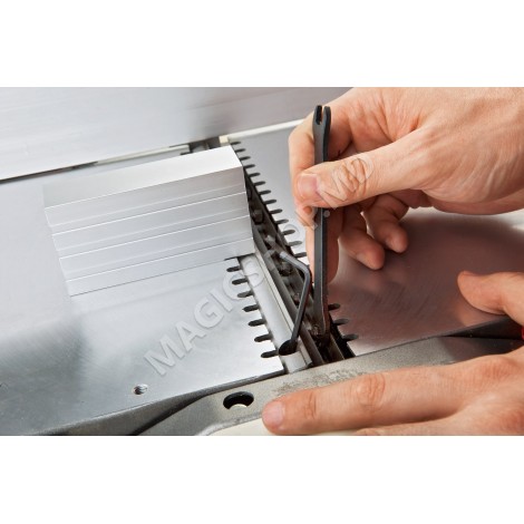 Masina de rindeluit si degrosat pentru lemn JET JPT-10B. 1.5 kW. 9000 rpm/min. 254 mm. 6 m/min. 34 kg.